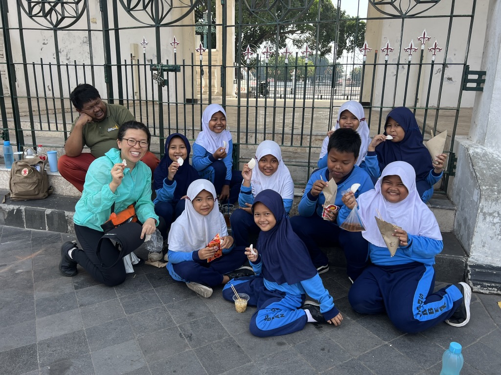 Community fieldwork and cultural volunteering